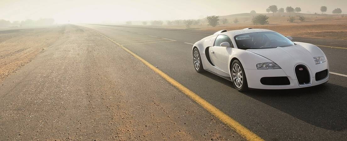 Bugatti se vrhlo na módu. Kabelka z krokodýlí kůže stojí přes milion korun