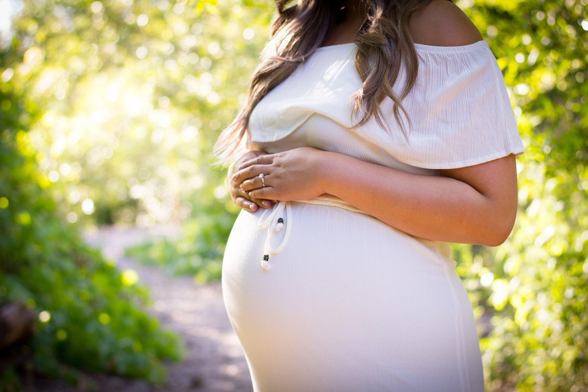 Těhotenství a porod v nejvyšším komfortu. Trend prémiové péče roste krizím navzdory