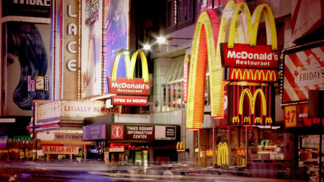 Rusko válčí a McDonald’s klesl čtvrtletní zisk. Tržby ale překonaly odhady
