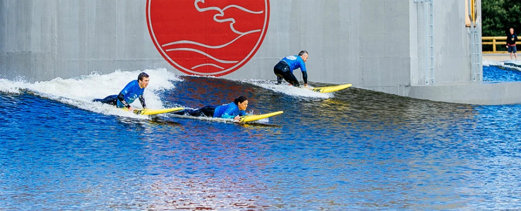 Surfařský ráj uprostřed lesa v&nbsp;severním Walesu? Proč ne