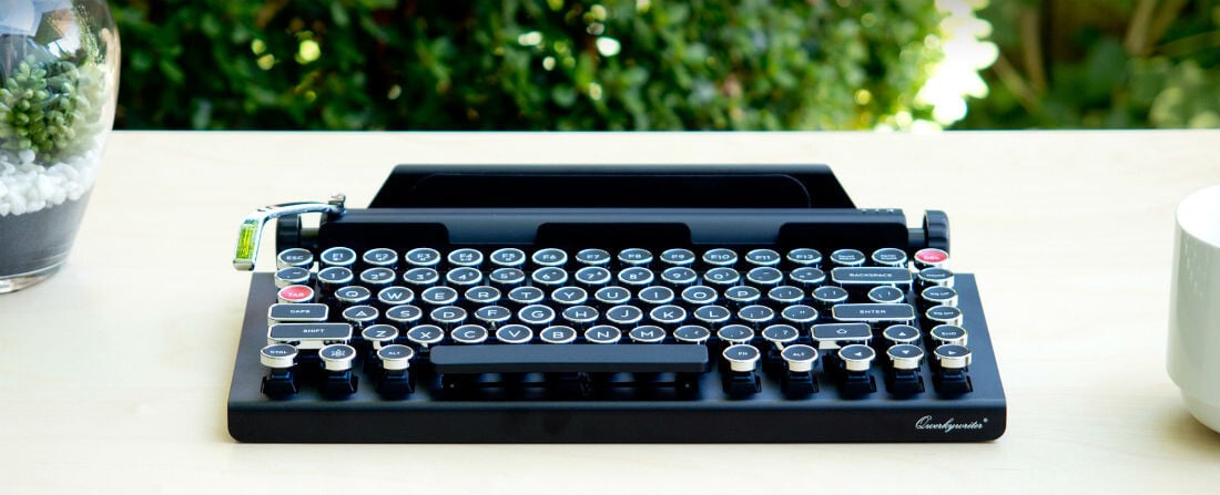 Cvakání psacího stroje je zpět: na trh přichází vintage klávesnice Qwerkywriter