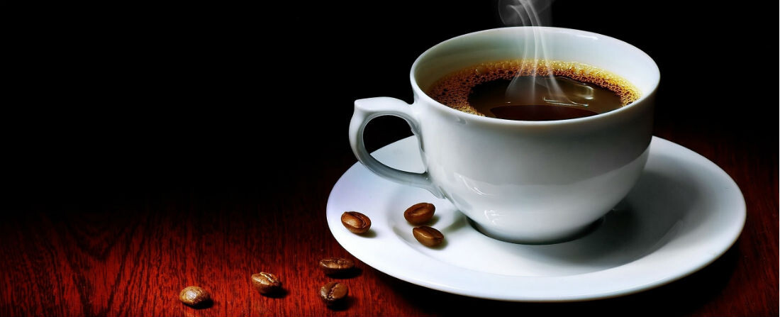 Jak proměnit svou kávu v zázračný elixír? Pijte ji odpočatí