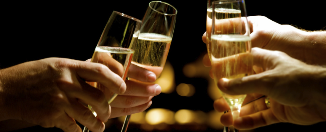 Proč pijeme víc šampaňského, než kdy dřív