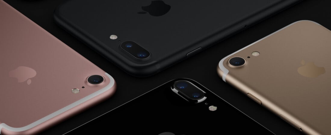 Apple představil nový iPhone. „Sedmička“ je stejná a přece jiná