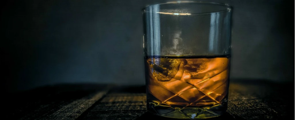 Na zdraví! Nejstarší whisky na světě jde do dražby