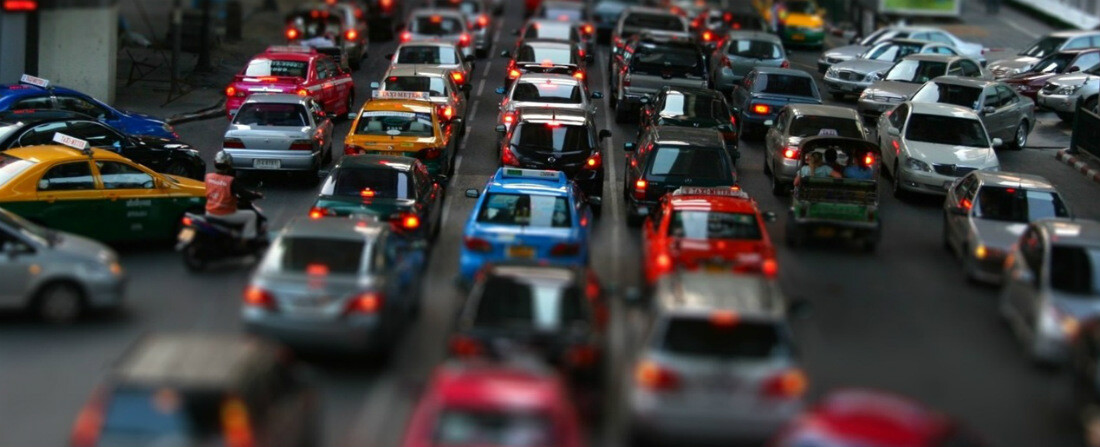 Díky matematice a samořídicím autům může odzvonit dopravním zácpám