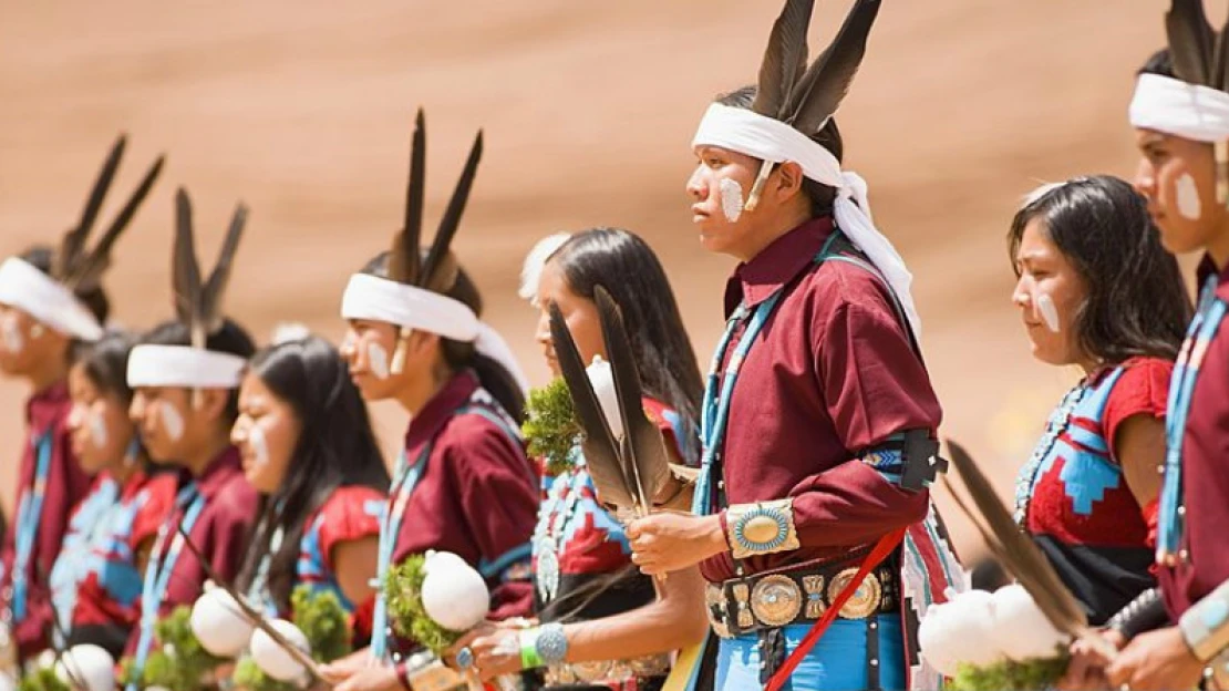 Kód Navajo. Indiáni vyrážejí s konopím do boje proti chudobě