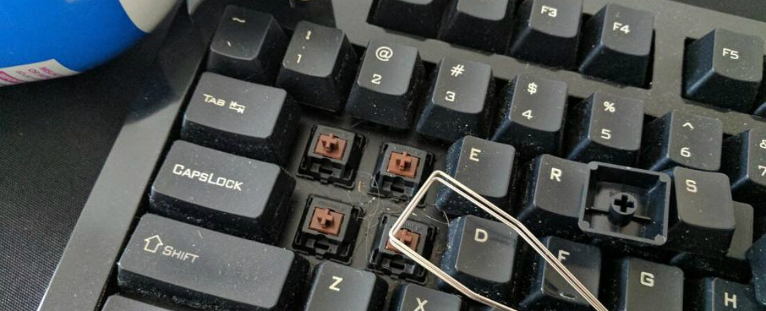 Jak vyčistit klávesnici bez toho, že byste z ní něco ulomili