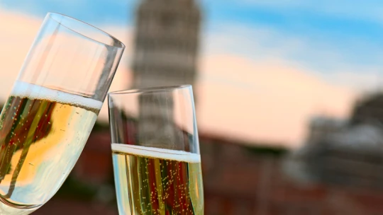 Válka bublinek. Proč jsme všichni začali pít prosecco a&nbsp;už nechceme šampaňské