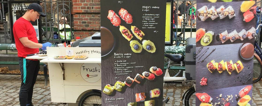 Čeští studenti, kteří v Dánsku z rýže a ovoce tvoří neobyčejné sushi