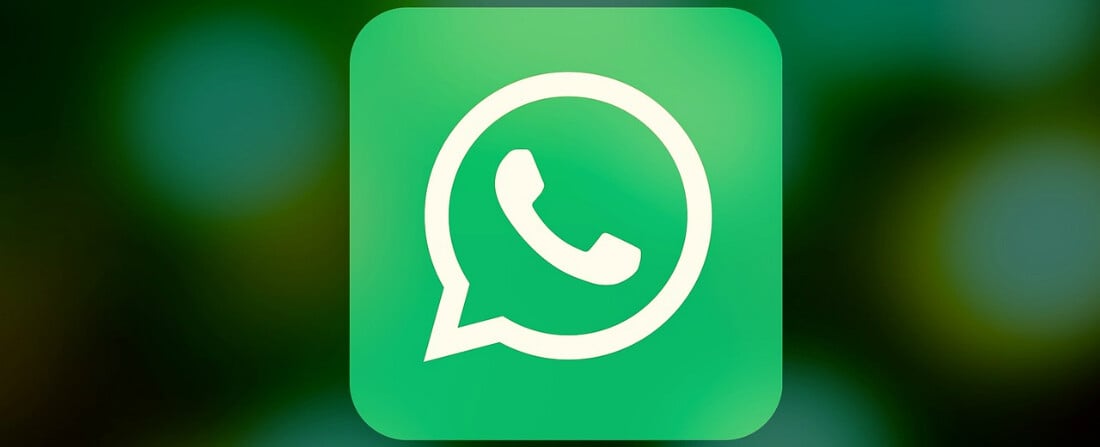 Rychle a ilegálně. Černý trh se přesunul z online podsvětí na WhatsApp
