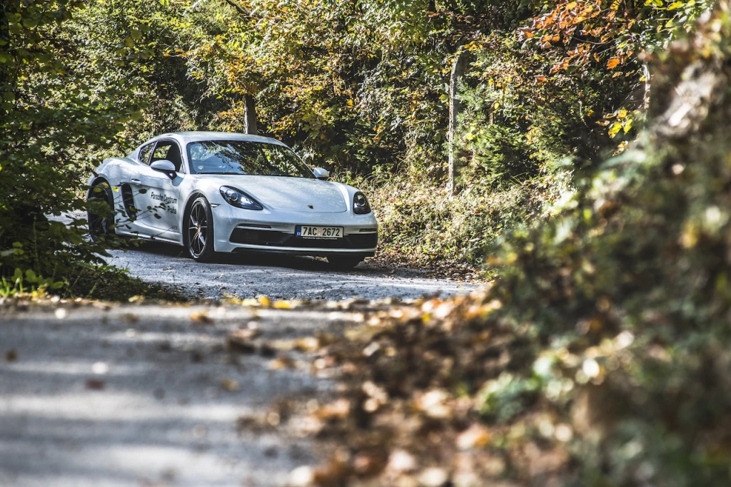 Téměř 200 milionů eur do bateriových systémů. Porsche investuje na Slovensku