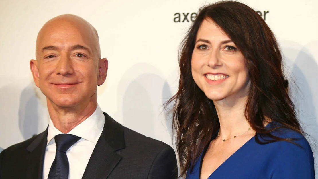 Kdo je MacKenzie Bezos, která se možná stane nejbohatší ženou světa