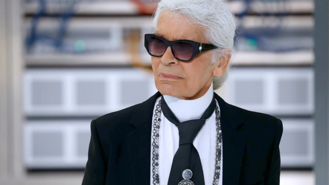 Jaký byl Karl Lagerfeld, muž, který stvořil módní průmysl