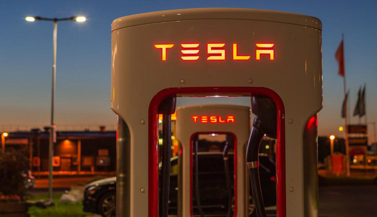 Tesla letos zpřístupní svou síť nabíjecích stanic i vozům od jiných výrobců