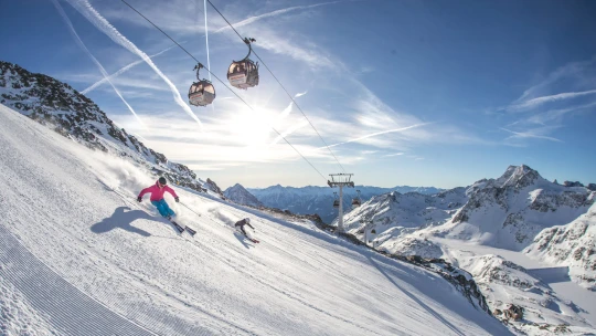 Igor Rattaj konečně uspěl v&nbsp;Alpách. Kupuje korutanské areály Mölltal a&nbsp;Ankogel