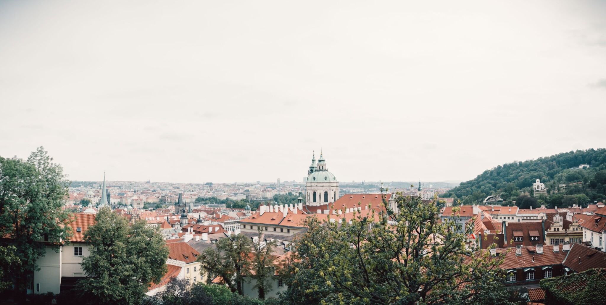 Ceny bytů v Praze po čtyřech letech klesly. Dolů jdou i prodeje