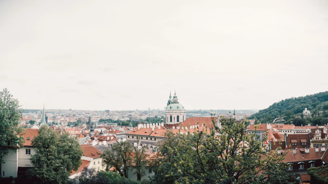 Ceny bytů v Praze po čtyřech letech klesly. Dolů jdou i prodeje