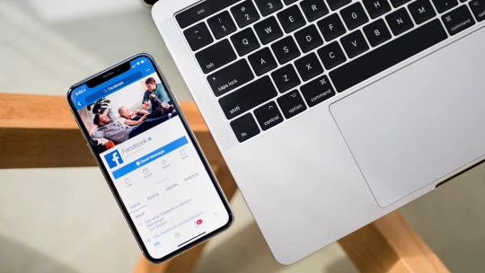 Co o&nbsp;vás vědí Facebook nebo Google a&nbsp;jaká data jim o&nbsp;sobě říkáte