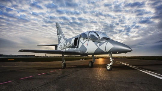 Aero s&nbsp;novými pány. Zbrojařský obchod dekády spojí Hávu s&nbsp;Kellnerem a&nbsp;Maďary