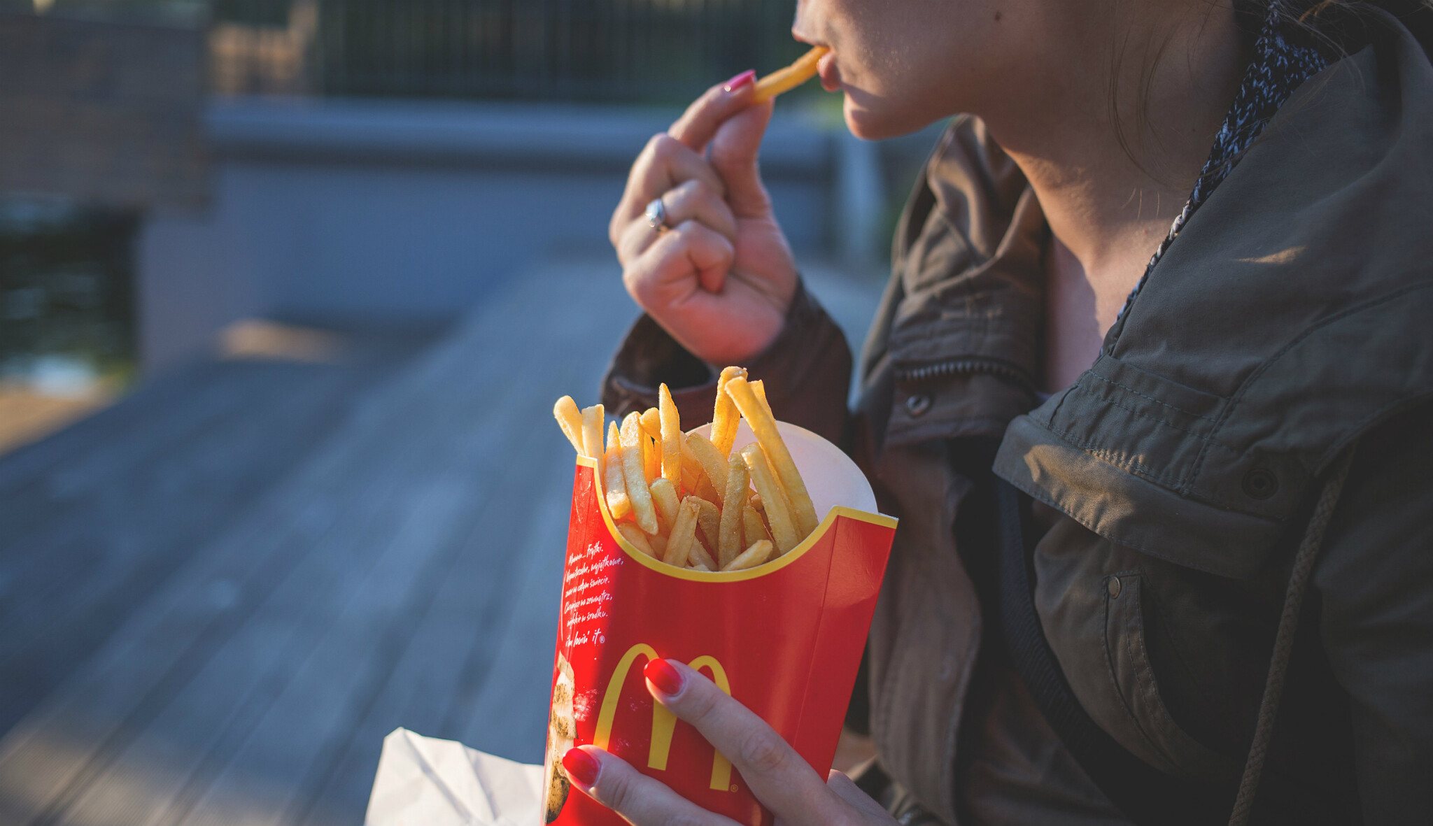 Fast foodu se v pandemii daří. McDonald’s zvýšil čtvrtletní zisk o 39 procent