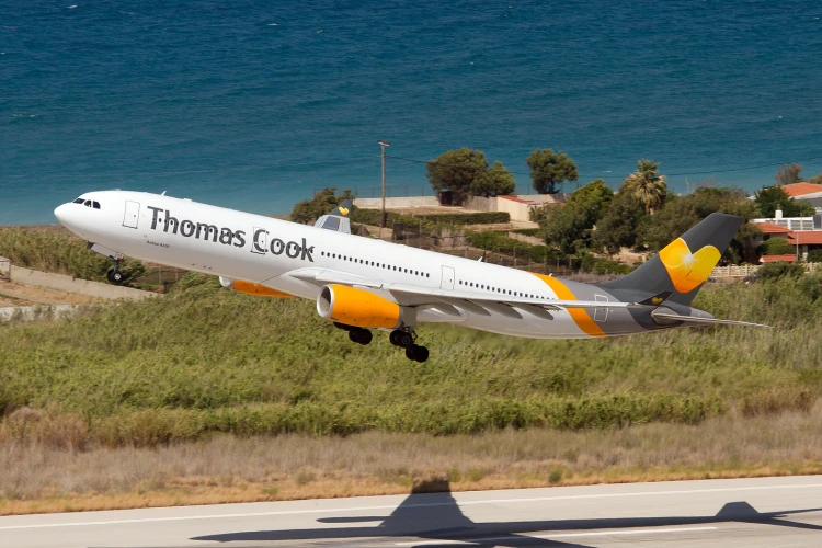 Letadlo cestovní kanceláře Thomas Cook