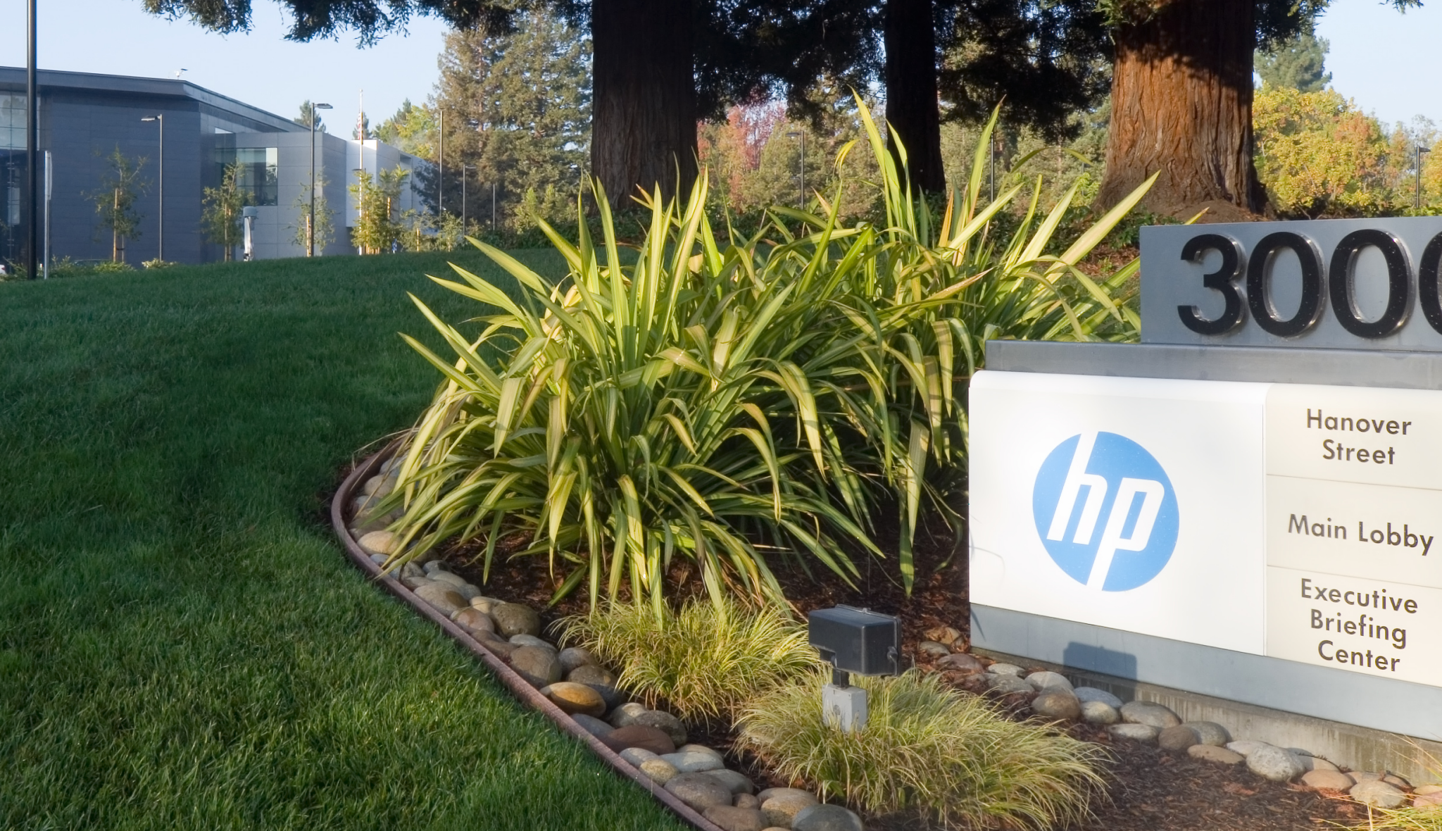HP koupí výrobce audiovizuálních produktů Poly. Za 1,7 miliardy dolarů