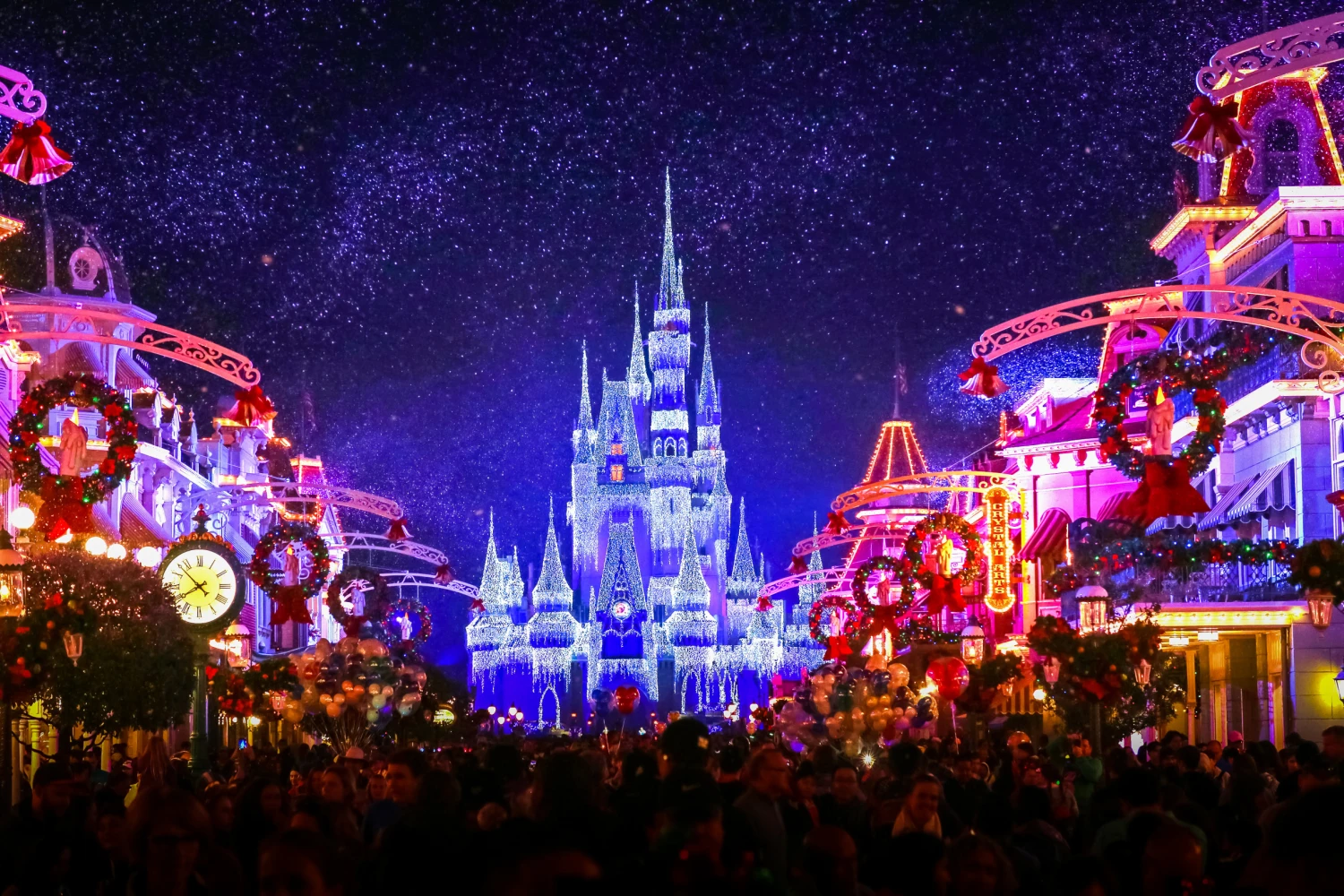 Disney sází na zábavní parky. V příštích deseti letech zdvojnásobí investice