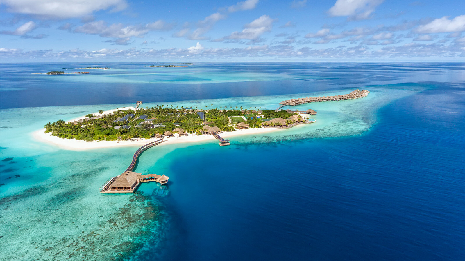 Z mrazu do tropů. Jak Švéd naučil turisty jezdit na Maledivy