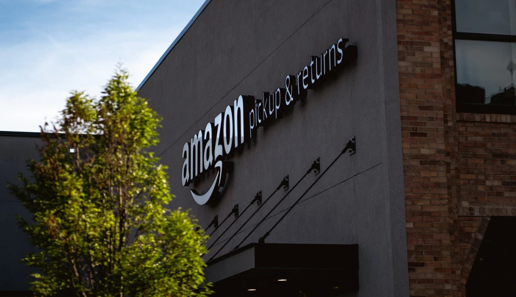Amazon ztrojnásobil čistý zisk. Tržby navýšil o&nbsp;13 procent