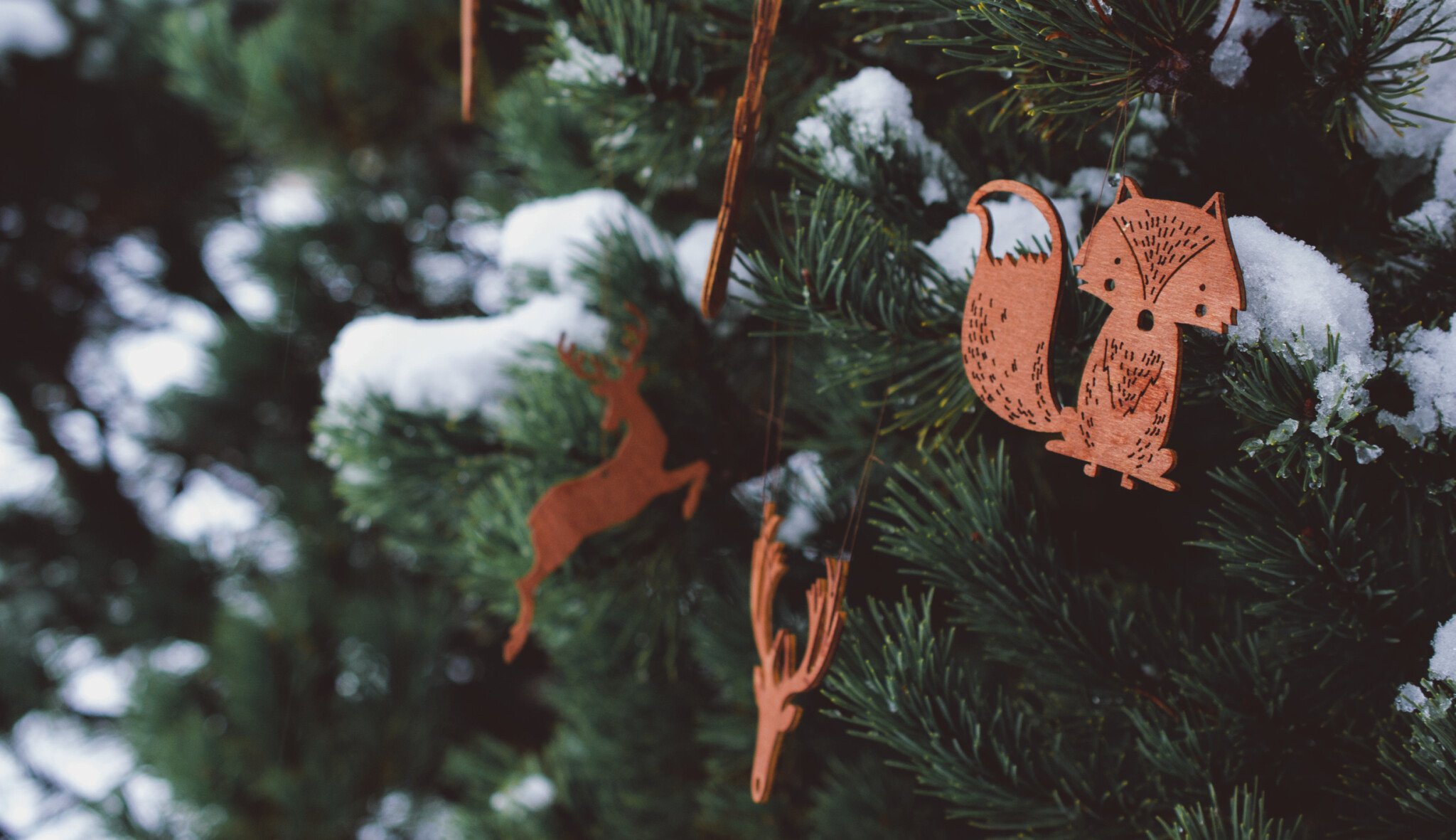 Dokonalý vánoční stromeček? Dopřejte mu ozdoby made in Československo