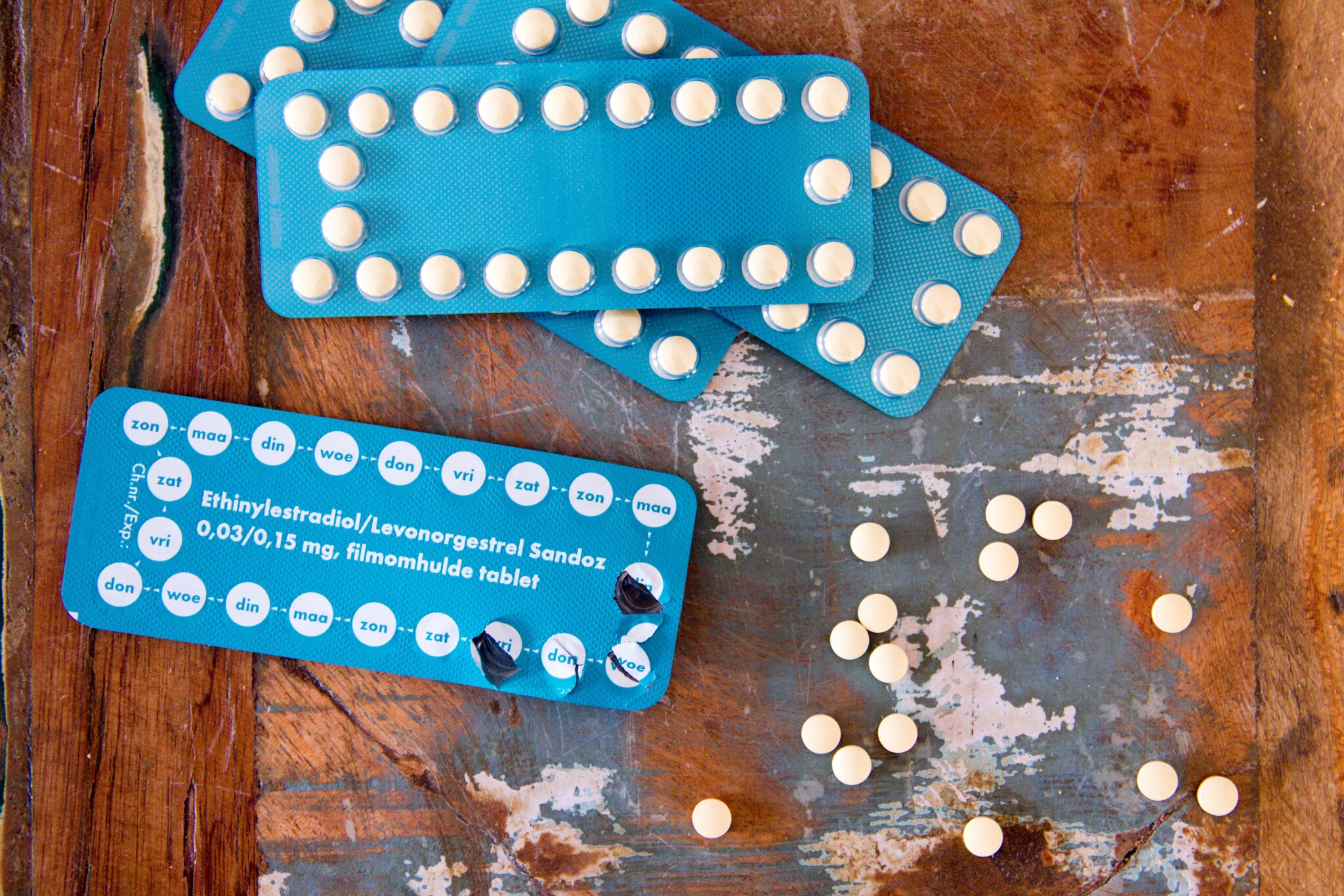 Konec denního polykání pilulek, do světa hormonální antikoncepce míří měsíční hvězdice