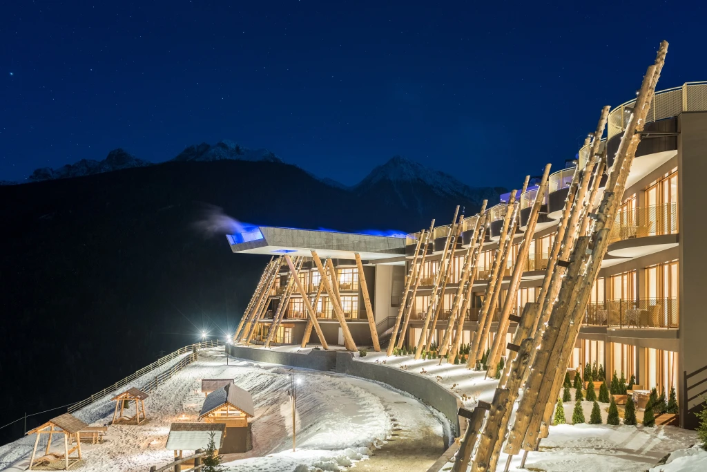 Sněhem zaváté. Deset nejlepších horských hotelů, kde po&nbsp;blátě chodit nebudete