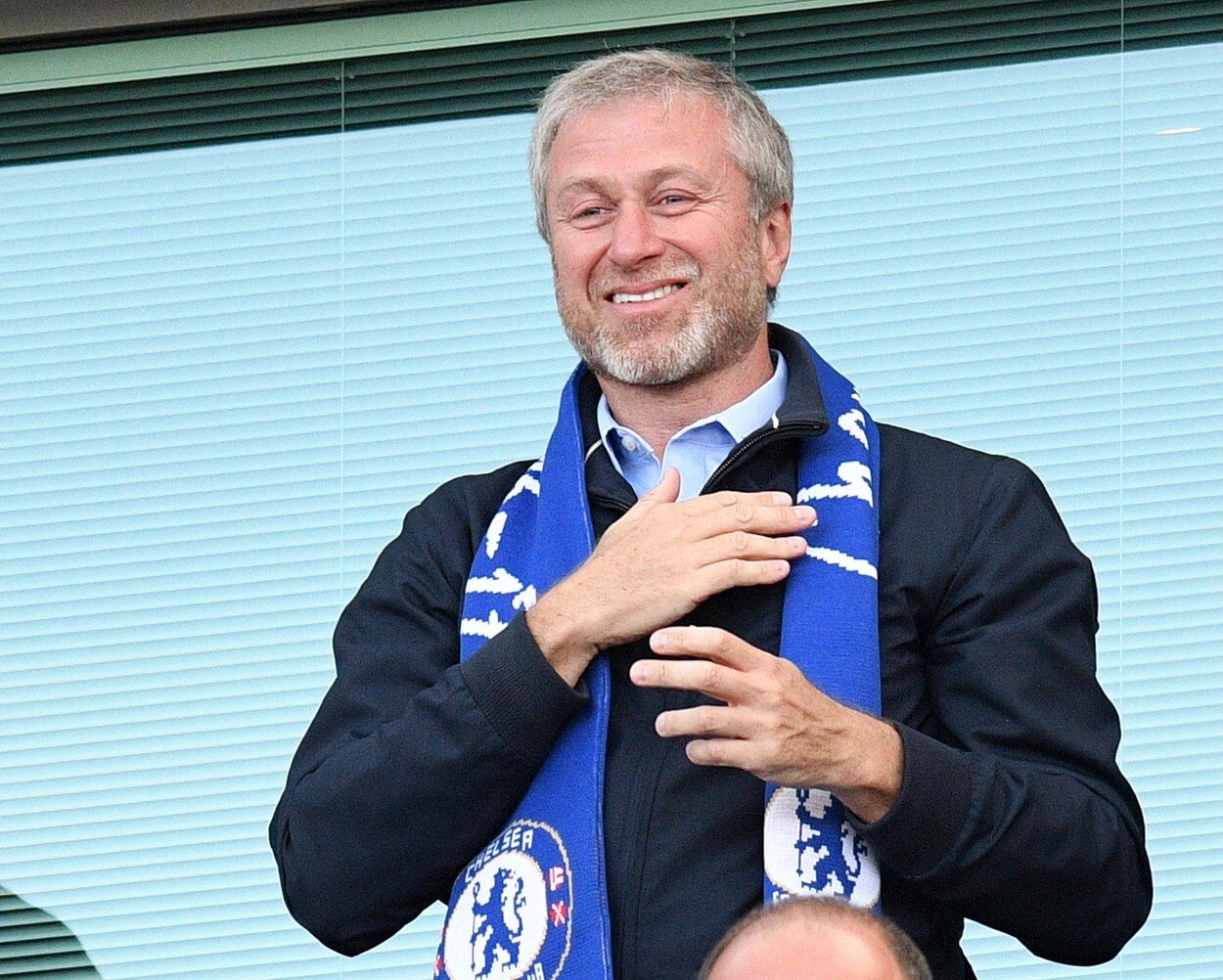 Chelsea má nové majitele. Abramovičovi zaplatí 2,5 miliardy liber