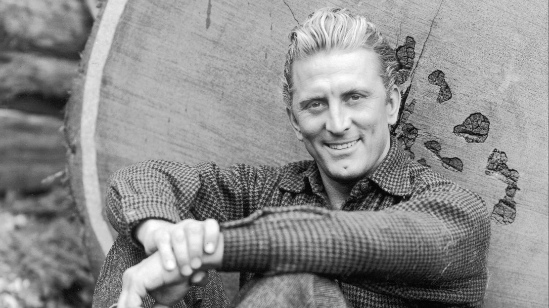 Odešel Kirk Douglas. Spartakus, plukovník Dax a producent, který světu objevil Miloše Formana