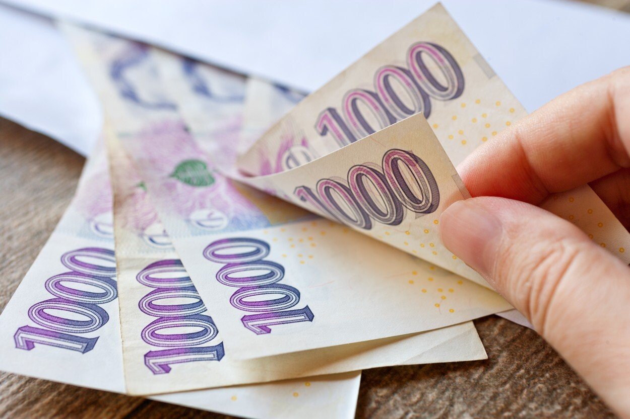 Forbes Money: Velké české banky umožní tříměsíční odklad splátek kvůli viru. Chystají i další úlevy
