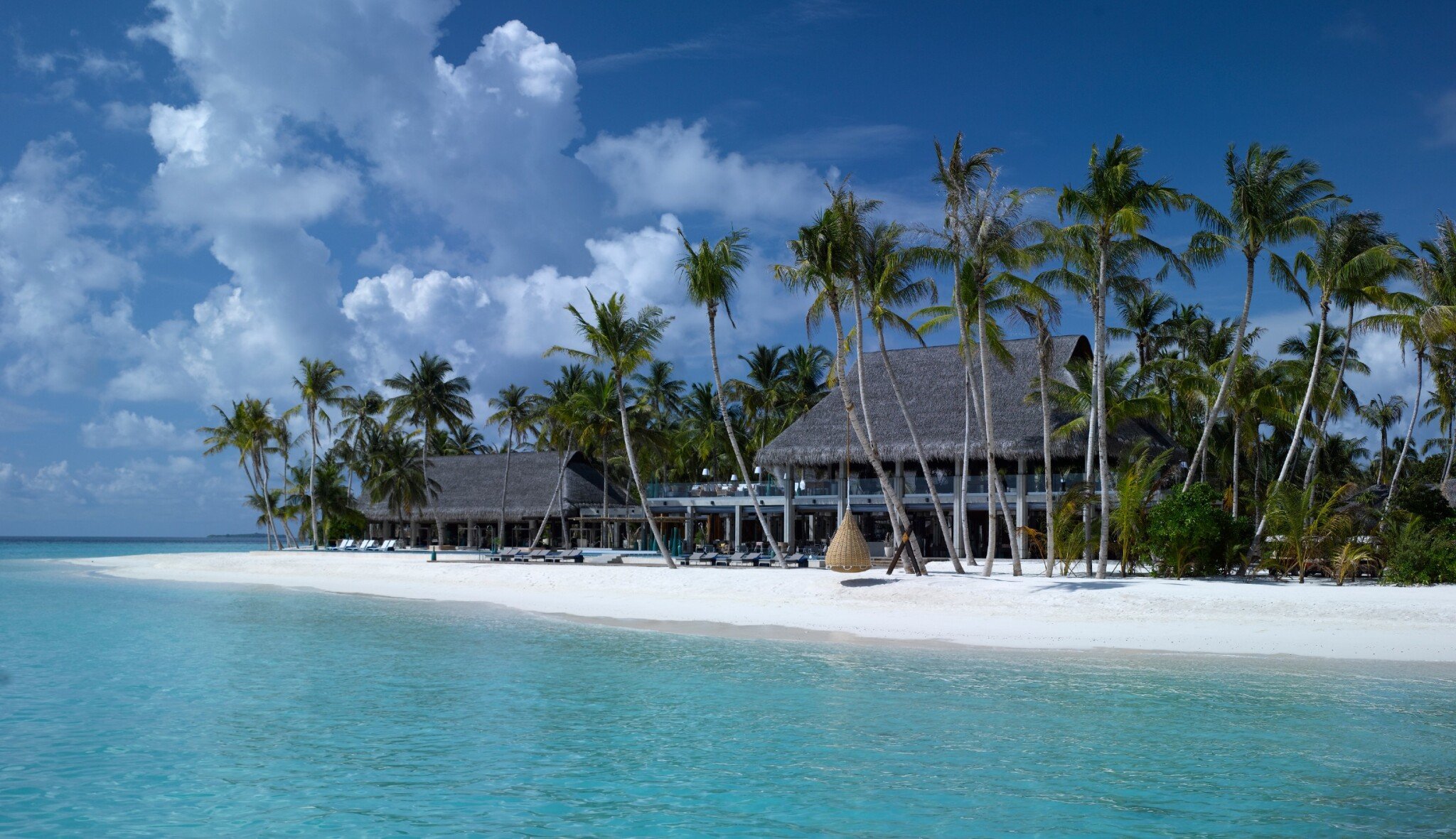 Karanténa v luxusním resortu na Maledivách. Lockdown přijde Šmejce na stovky milionů korun