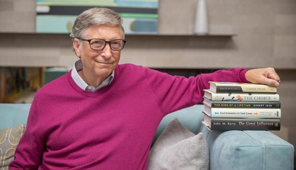 Bill Gates radí, co číst a sledovat, abyste zvládli léto s koronavirem