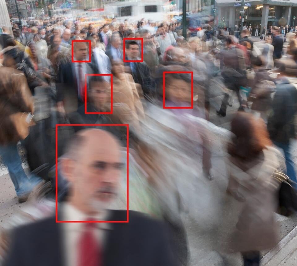IBM přestane vyvíjet software na rozpoznání obličeje. Nechce podporovat rasismus