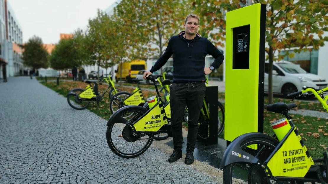 Český Freebike vyhrál miliardový tendr ve Varšavě a míří do světové elity bikesharingu