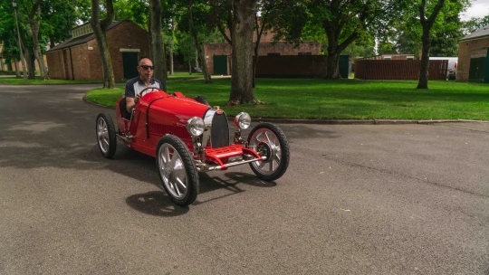 Legendární dětské auto je zpátky. Nové Bugatti Baby II jezdí na elektřinu