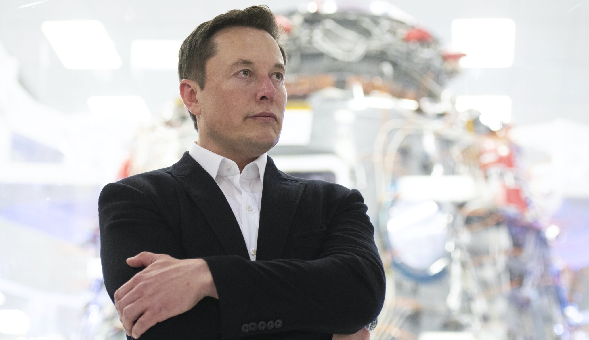 „Nechápu, že mi ještě nevybouchla hlava.“ Elon Musk mluvil na Clubhousu o Tesle i o tom, jak se zálohovat před smrtí