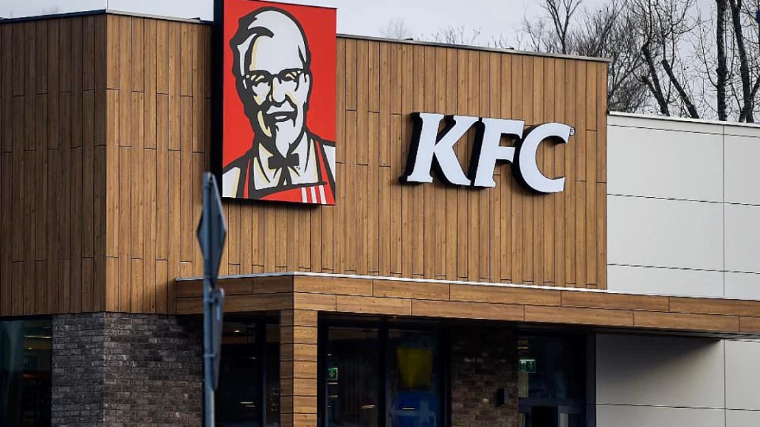 Řetězcům rychlého občerstvení se v Česku daří. KFC, Burger King a Pizza Hut ztrojnásobily zisk