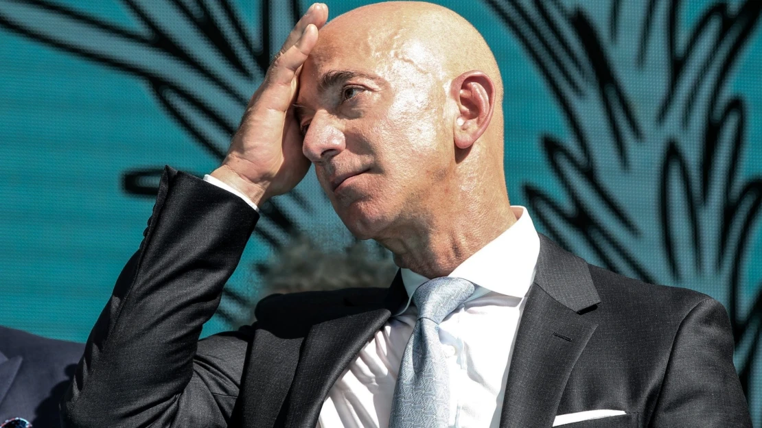 Miliardářská štědrost v praxi. Vedou Dorsey a Gatesovi, Bezos rozdává setiny procent svého jmění