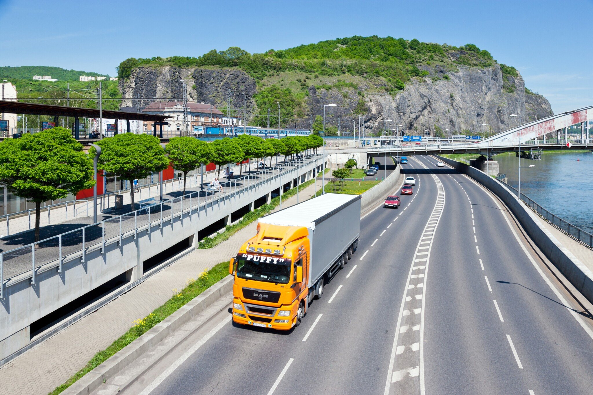 Dopravní firma Šmídl si meziročně polepšila. Hlásí zisk 68 milionů korun