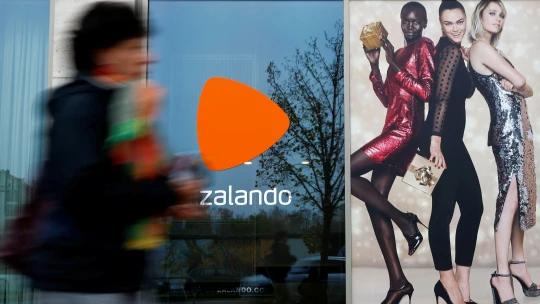 Tohle není kamenný retail. Zalando za první pololetí utržilo přes 93 miliard korun, rostl i&nbsp;zisk