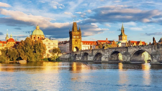 Turisté mizí z&nbsp;pražských ulic, Praha je riziková už i&nbsp;v&nbsp;Nizozemsku