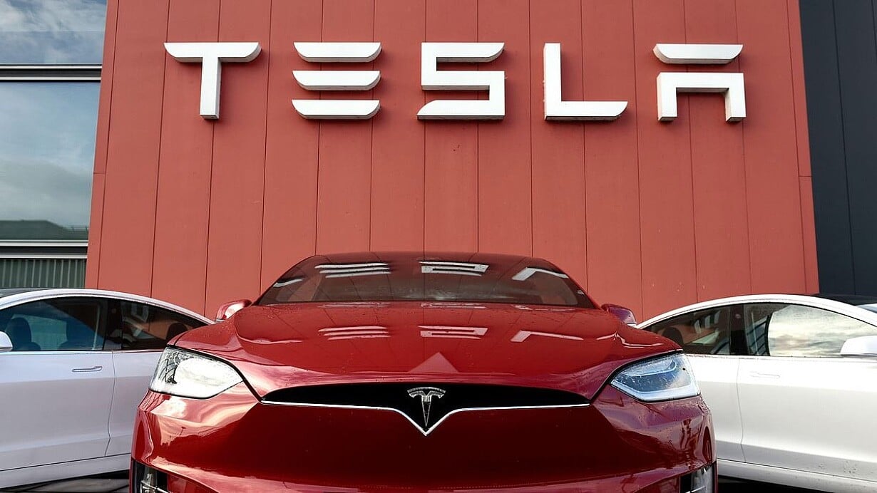 První mimo USA. Tesla v Číně začíná stavět továrnu na baterie megapack