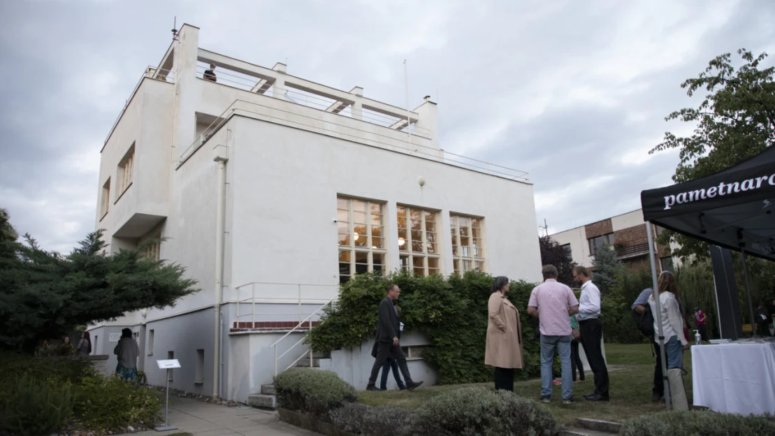 Zabili ho nacisté a svět na něj zapomněl. Génia české architektury teď objevuje výstava