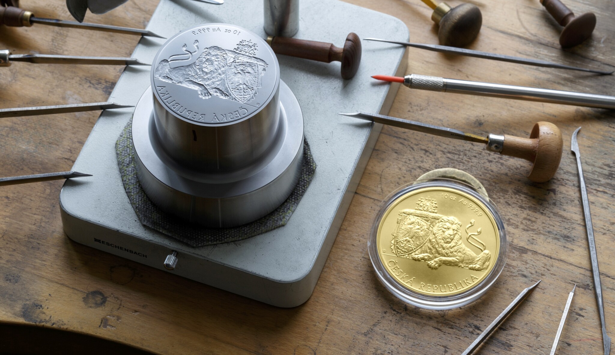 Krize dělá z Čechů národ numizmatiků. Zájem o mince z drahých kovů roste